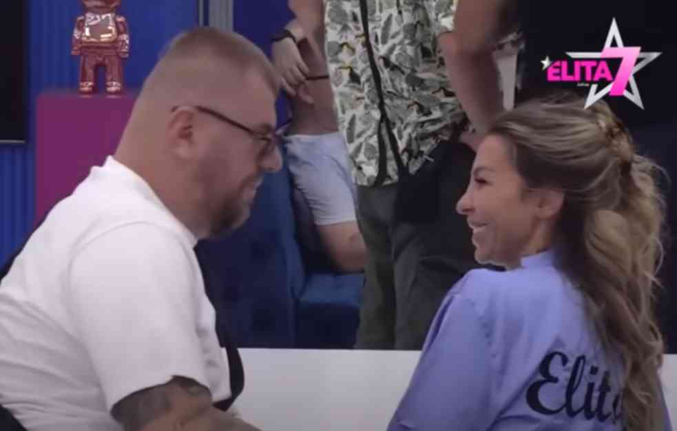 ANELI SE IZBLAMIRALA ZA SVE PARE, JANJUŠ SE HVATA ZA GLAVU: 