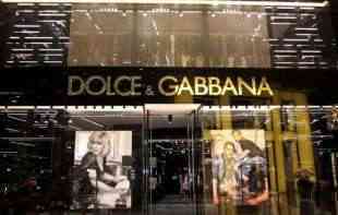 NOVE DOLCE & GABBANA ČIZME ZAPALILE BALKAN: Ovo svaka srpska baka može da isplete (FOTO)