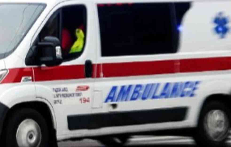INCIDENT U OBRENOVCU: Izboden muškarac, krvao došao u Hitnu pomoć