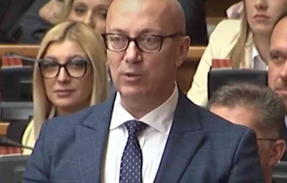 TEŠKA MULJAČINA: Goran Rakić iz Srpske liste podiže zgradu vrednu nekoliko miliona evra! ODAKLE PARE? (VIDEO, FOTO)