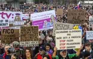 Protesti u Slovačkoj: Identično kao u Srbiji, vode ih studentii opozicija