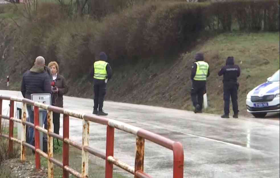 OPSADNO STANJE U BORSKOM BANJSKOM POLJU: Policija sa ašovima, pretražuje podrume i ispituje komšije