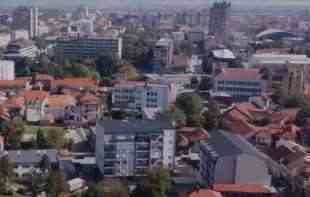 NAPUKLINE NA NEZAVRŠENOM TRGU: Više puta odlagani rokovi, pa ipak <span style='color:red;'><b>pušten</b></span> u rad