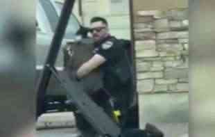 Policija juri prase, ili prase policiju? HIT snimak iz Grant<span style='color:red;'><b>svila</b></span> (VIDEO)