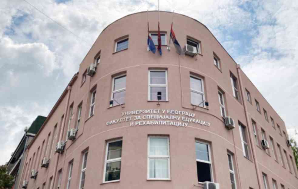 ZAPOSLENI NA FAKULTETU ZA SPECIJALNU EDUKACIJU I  REHABILITACIJU STUPILI U ŠTRAJK