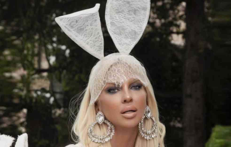 JELENA KARLEUŠA NA SAJTU ZA ODRASLE! Donela neočekivanu odluku!