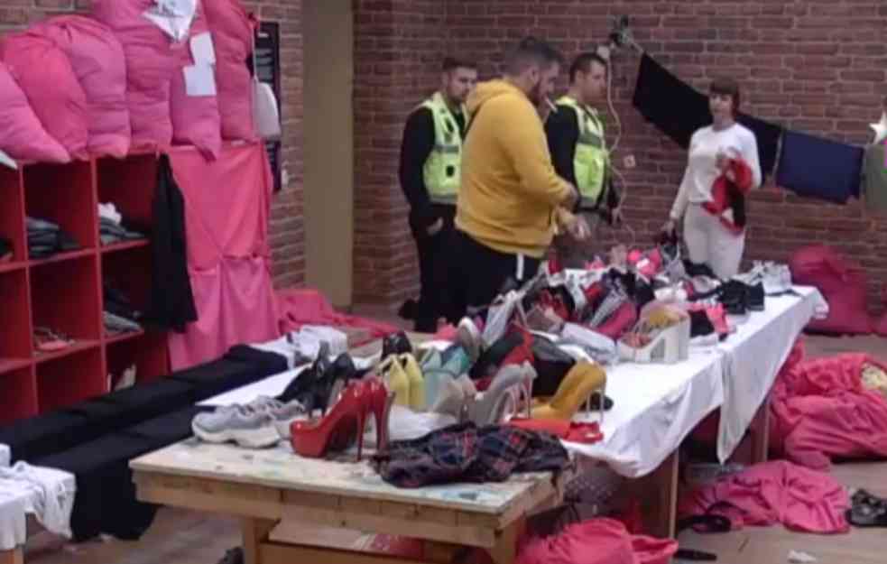 Miljana i Zola pravili haos po imanju: Stvari pobačane po podu i bazenu