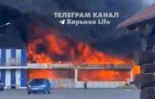 ŽESTOKO GRANATIRANJE <span style='color:red;'><b>HARKOV</b></span>A: Najmanje 11 mrtvih i više od 40 ranjenih u hipermarketu (VIDEO)
