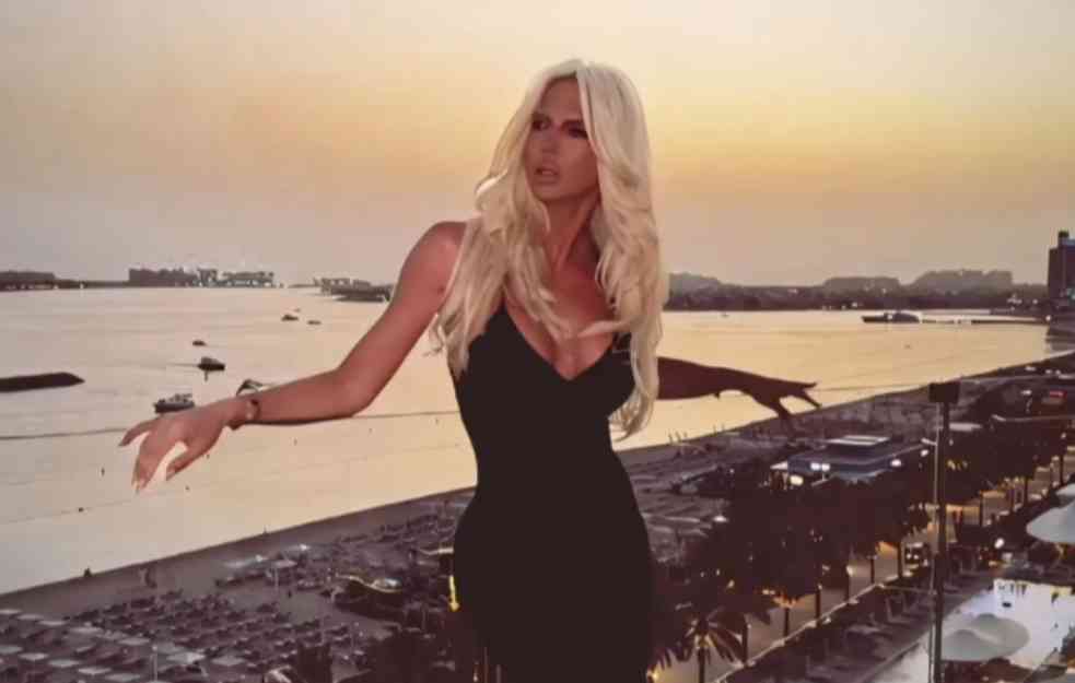 Jelena nosi najnovije komade: Samo u torbama milionske cifre (FOTO)