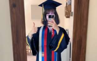 Danica iz Srbije diplomirala u SAD: Na dodeli pokazala <span style='color:red;'><b>tri prsta</b></span>