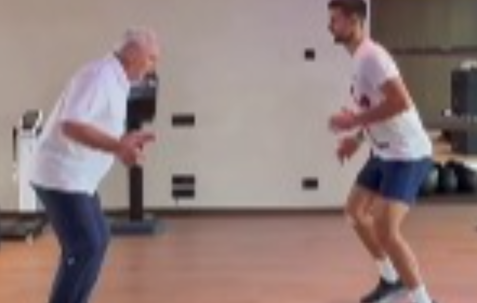 ČUDESNI ĐOKOVIĆ SE VRATIO TRENINZIMA! Novak trenira punom parom (VIDEO)