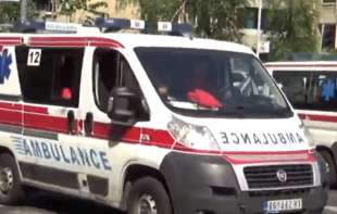 Muškarac zadobio teške povrede kičme skokom sa stene, hitno prebačen u bolnicu