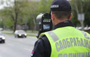 Na putu Subotica-Sombor zaustavljen bahati vozač: Vozio 200 na sat tamo gde je ograničenje 80