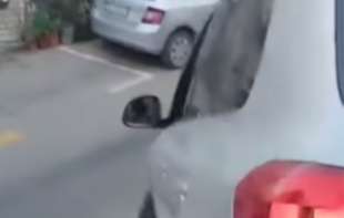 Izlupao džipa zbog navigacije: Beograđanin u <span style='color:red;'><b>Ulcinj</b></span>u morao stepenicama do puta (VIDEO)