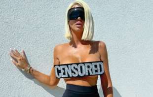Kako se Jelena Karleuša brani od onih koje ne podnosi?