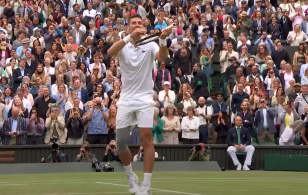 MAGIČNI NOLE U FINALU VIMBLDONA: Đoković pregazio Musetija i zakazao revanš Alkarazu (VIDEO)