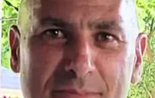 OVO JE ČOVEK UBIJEN TOKOM ATENTATA NA TRAMPA: Sedeo iza bivšeg predsednika kada ga je pogodio metak (VIDEO, FOTO)