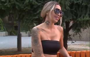 ANELI TRAŽI ZABRANU PRILASKA: Pominje se i ubistvo