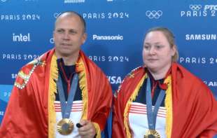 RADUJ SE, SRBIJO: Pogledajte kako su olimpijski ŠAMPIONI Zorana i Damir slavili prvo ZLATO za našu zemlju! (FOTO)