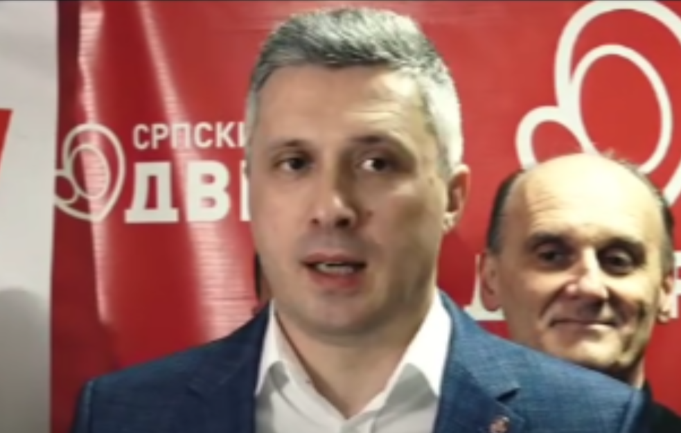 Boško Obradović otvorio kafanu