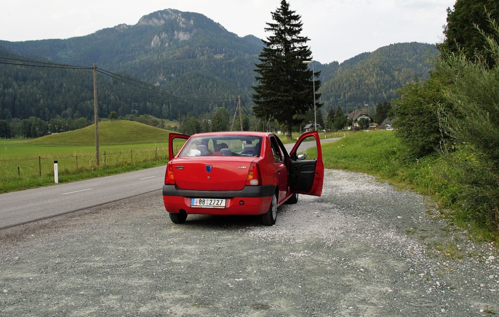 Roboti menjaju radnike: Dacia „primorana“ na dobrovoljno otpuštanje