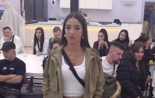 ANĐELA ĐURIČIĆ PREDMET ISMEJAVANJA: Zadrugari je ne štede
