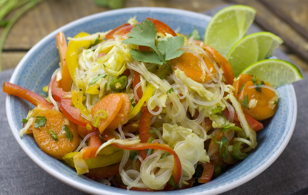 Salata od testenine i pečenih paprika