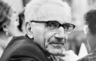 Filozof Ginter Anders: „Da bi se ugušio bilo kakav <span style='color:red;'><b>ustanak</b></span>, nema potrebe da se deluje nasilno