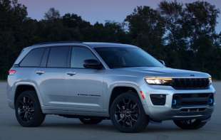 Stellantis privremeno zaustavio proizvodnju Jeep Grand Cherokeeja i Dodge Duranga