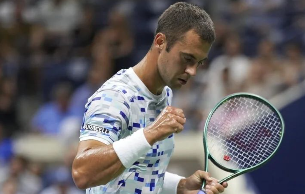 Đere se plasirao u osminu finala ATP turnira u Beogradu