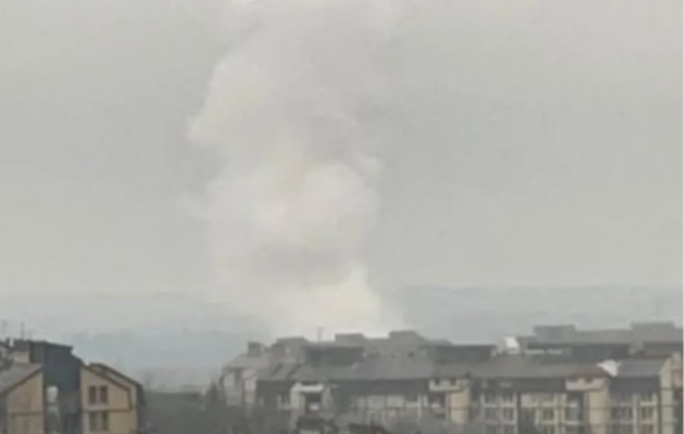Snažna eksplozija potresla Cerak: Gusti dim se nadvio nad naseljem, građani uznemireni