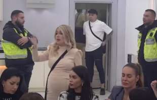 <span style='color:red;'><b>Trudna</b></span> Milica završila kod psihijatra zbog prevare