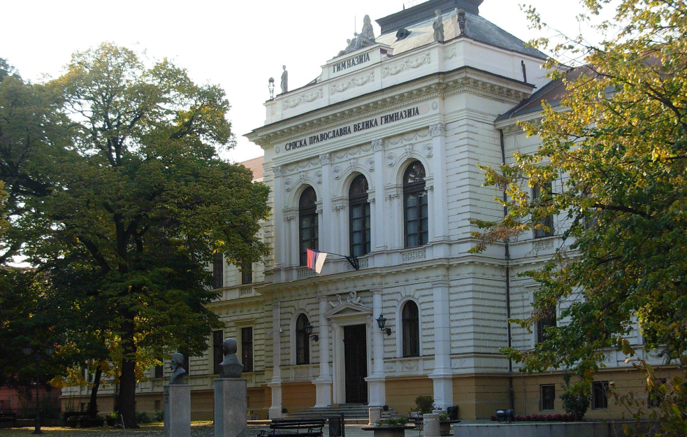 U Novom Sadu blokirana Gimnazija 
