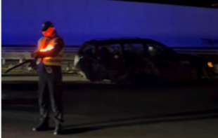Jeziv udes na auto-putu Miloš Veliki! Smrskani automobili, <span style='color:red;'><b>staklo</b></span> na sve strane (VIDEO)
