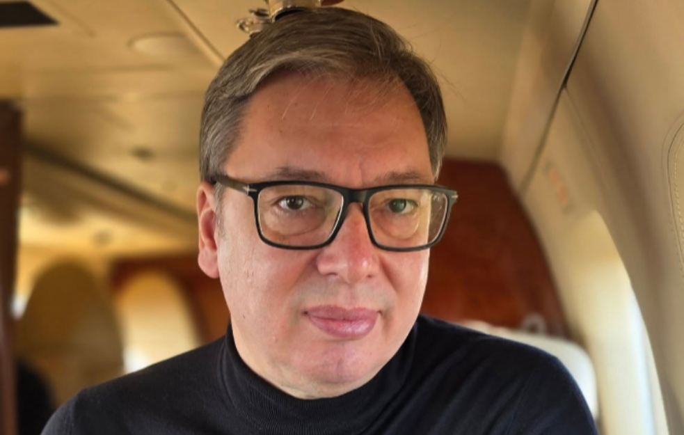 Vučić na <span style='color:red;'><b>otvaranje</b></span> auto-puta išao avionom?