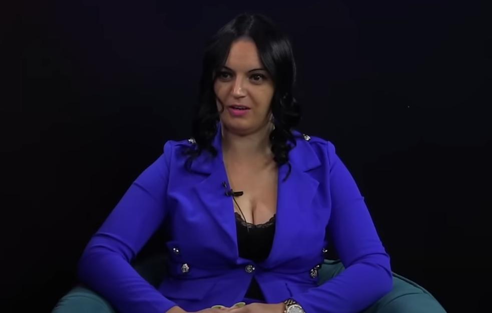 Privedena Maja Jakišić borac protiv KORUPCIJE i korupcione poslove Bratislava Gašića (VIDEO)