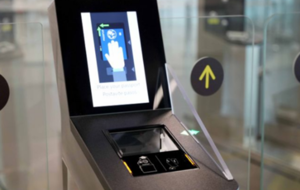 Zašto nove elektronske kapije na Aerodromu <span style='color:red;'><b>Nikola Tesla</b></span> uglavnom ne rade?