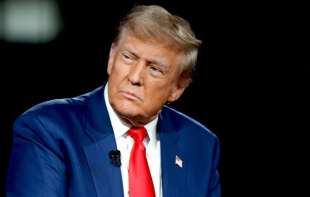 Tri braka, petoro dece i porodica kao o<span style='color:red;'><b>slon</b></span>ac u ključnim trenucima Donalda Trampa