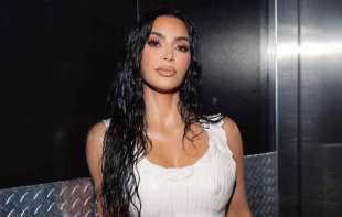 <span style='color:red;'><b>Kim Kardašijan</b></span> izgubila 150.000 pratilaca zbog objave o Melaniji Tramp