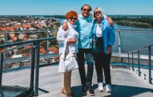 Svi predviđali krah braka između pevača (71) i njegove izabranice (29), ali su dokazali suprotno