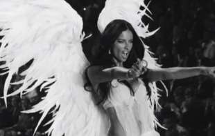 Adrijana Lima postala žrtva <span style='color:red;'><b>internet prevare</b></span>