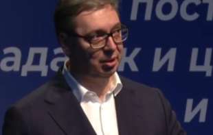 Vučić u Aleksandrovcu: Srbijom neće upravljati ulica, već građani na izborima