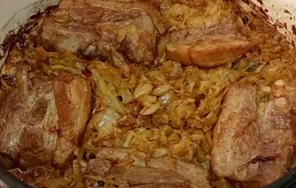  Podvarak sa svinjskim mesom omiljena zimska hrana