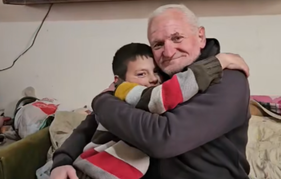 BRAVO, HUMANI LJUDI! Uz novu kuću i STIPENDIJA ZA MALOG STEFANA - dobijaće 100 evra mesečno do kraja školovanja 