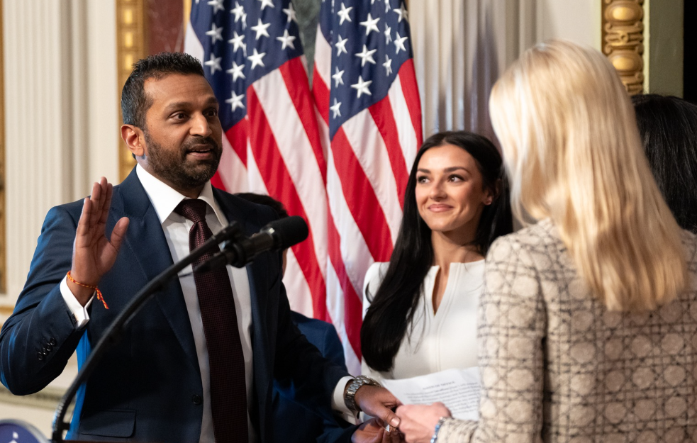 Kaš Patel novi direktor FBI-a: Republikanci ga hvale, demokrate osporavaju