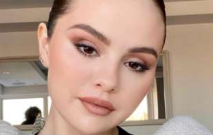 Selena Gomez otkriva trik za savršene trepavice: Evo kako da maskaru učinite efektnom!