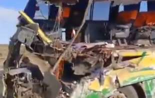 Tragedija na jugozapadu Bolivije: Sudarila se dva autobusa, poginulo najmanje 37, povređeno 30 osoba (VIDEO)