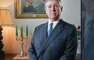 Prestolonaslednik Aleksandar podržao studente i pozvao na mir: Da budu primer svima, na vlastima <span style='color:red;'><b>odgovornost</b></span> za bezbednost