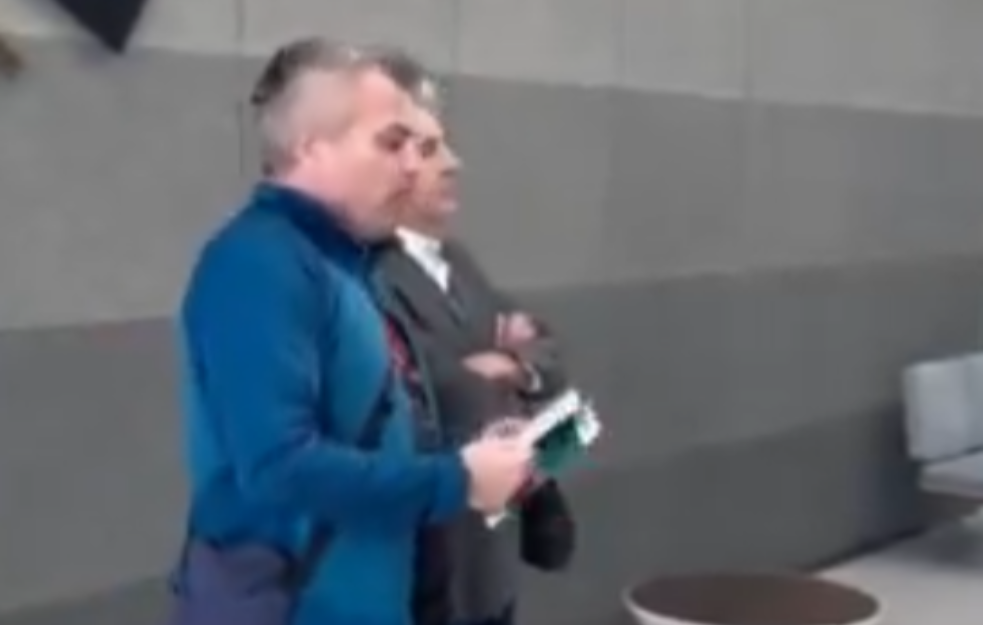 Glavni poverenik sindikata „Nezavisnost“ RT Vojvodine Darko Šper počeo štrajk glađu