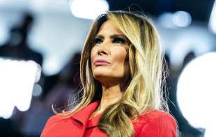 Melanija se stidi svojih korena?!?
